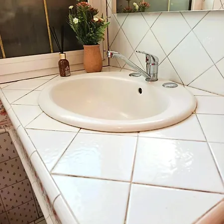 Julian Sardigliano Gæstehus 3*